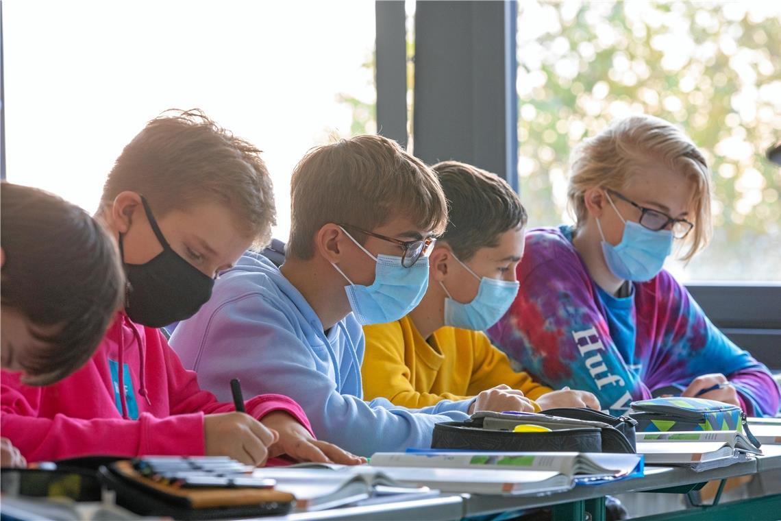 Nur vereinzelt gibt es Beschwerden der Eltern Maskenpflicht im Unterricht. Foto: A. Becher