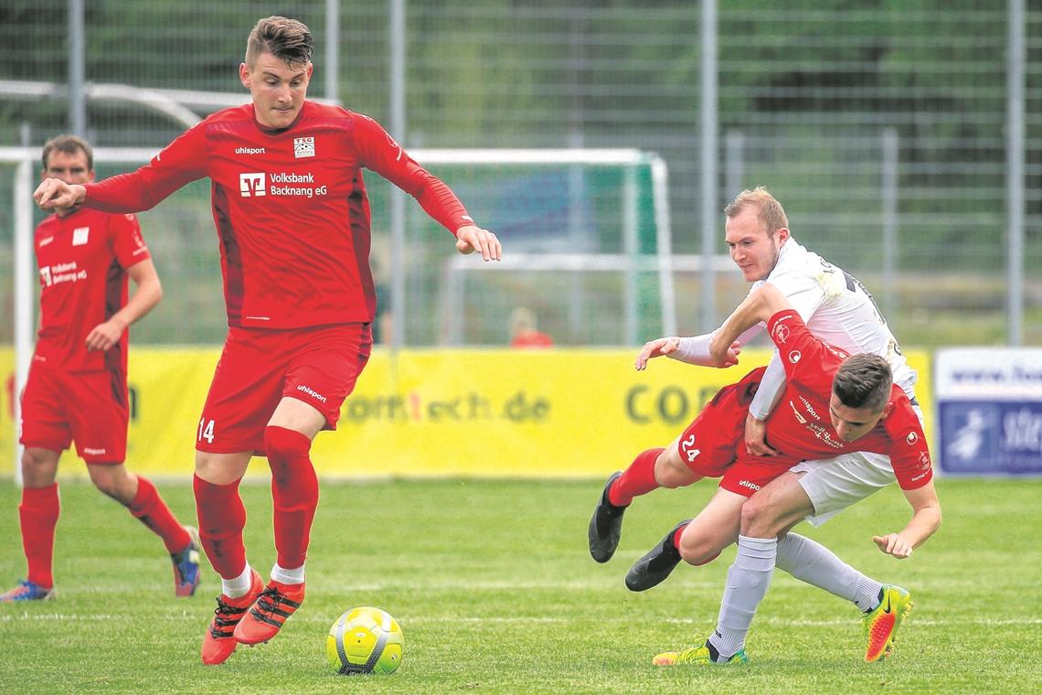 Matej Maglica (am Ball) wird nicht mehr für die TSG Backnang am Ball sein und wechselt zum Göppinger SV.Foto: A. Becher