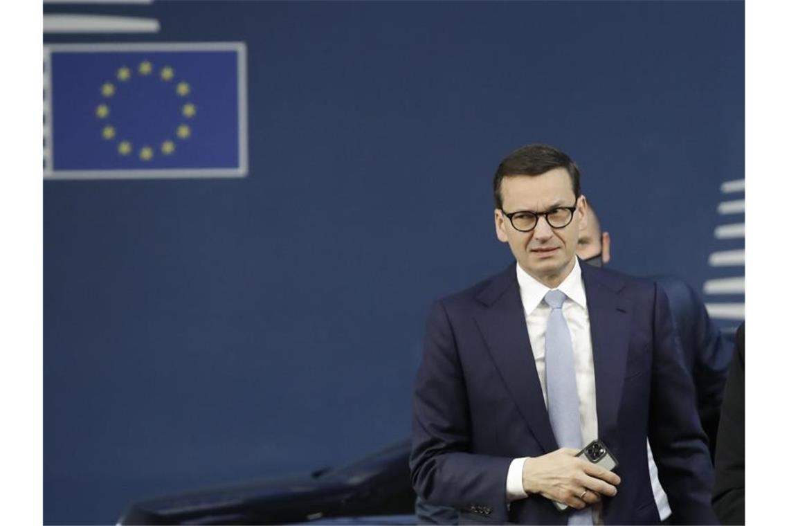 Polen will Grenzbefestigung notfalls ohne EU-Hilfe bauen Mateusz Morawiecki, Ministerpräsident von Polen, trifft zu einem EU-Gipfel in Brüssel ein. (Archivbild). Foto: Olivier Hoslet/Pool EPA/AP/dpa