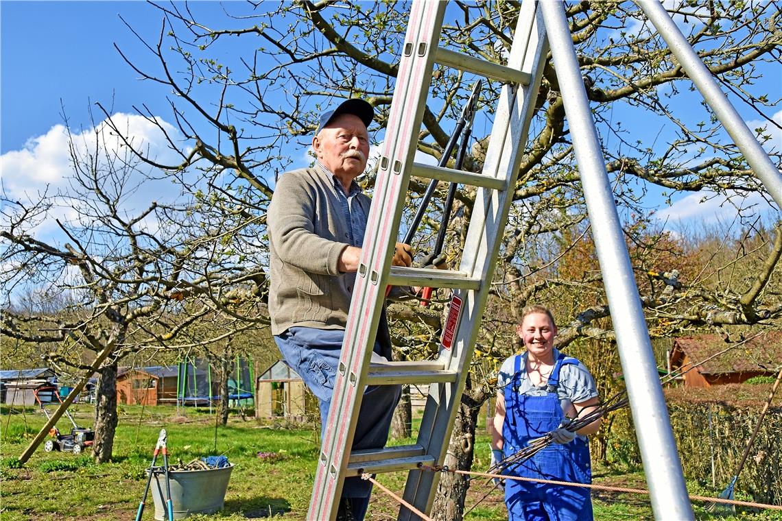 Mathias Haas hat das Stückle von seinem Vater übernommen. Inzwischen werkelt mit Enkelin Lisa Biederer die vierte Generation mit. Foto: T. Sellmaier