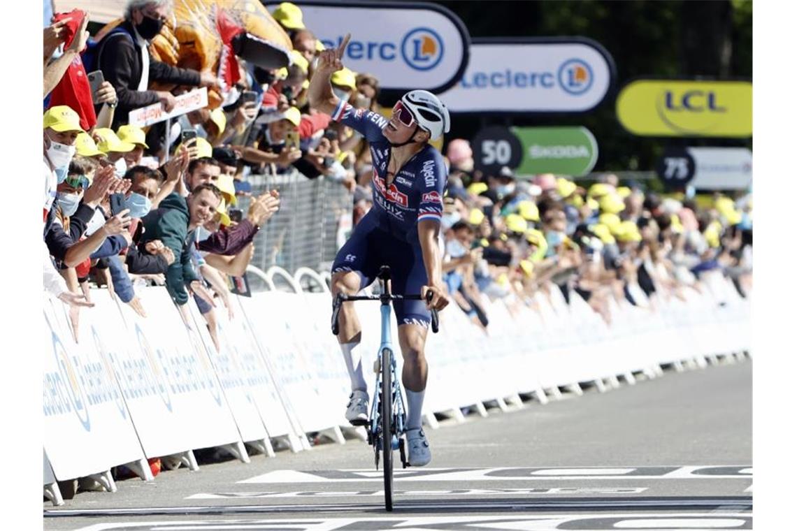 Mathieu van der Poel triumphierte an der Mur-de-Bretagne. Foto: Pool Jan De Meuleneir/BELGA/dpa