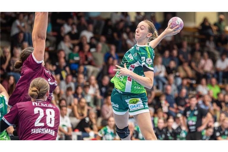 Matilda Ehlert muss mit Bundesligist Frisch Auf Göppingen die Hürde bei der SG Nürtingen-Zizishausen nehmen, dann fehlt noch ein Sieg bis zum Final Four in Stuttgart, bei dem die Rückraumspielerin im Vorjahr mit der HSG Bensheim-Auerbach am Ball war.
