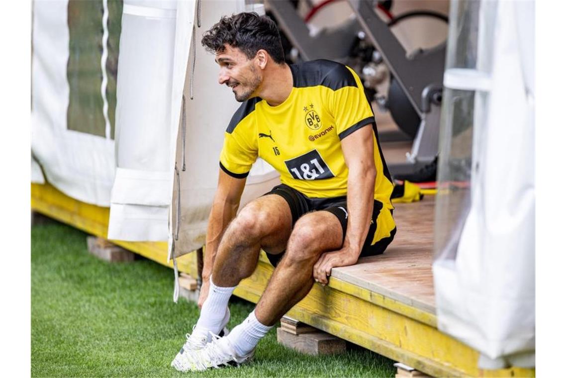 Mats Hummels sieht den BVB für die kommende Saison gut aufgestellt. Foto: David Inderlied/dpa