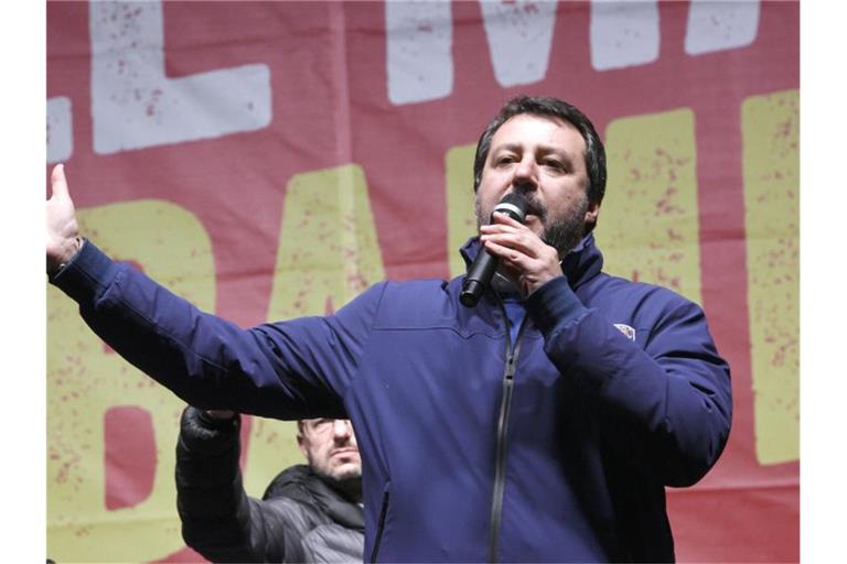 Matteo Salvini spricht während einer Wahlkampfveranstaltung in der Emilia-Romagna. Foto: Stefano Cavicchi/LaPresse/AP/dpa