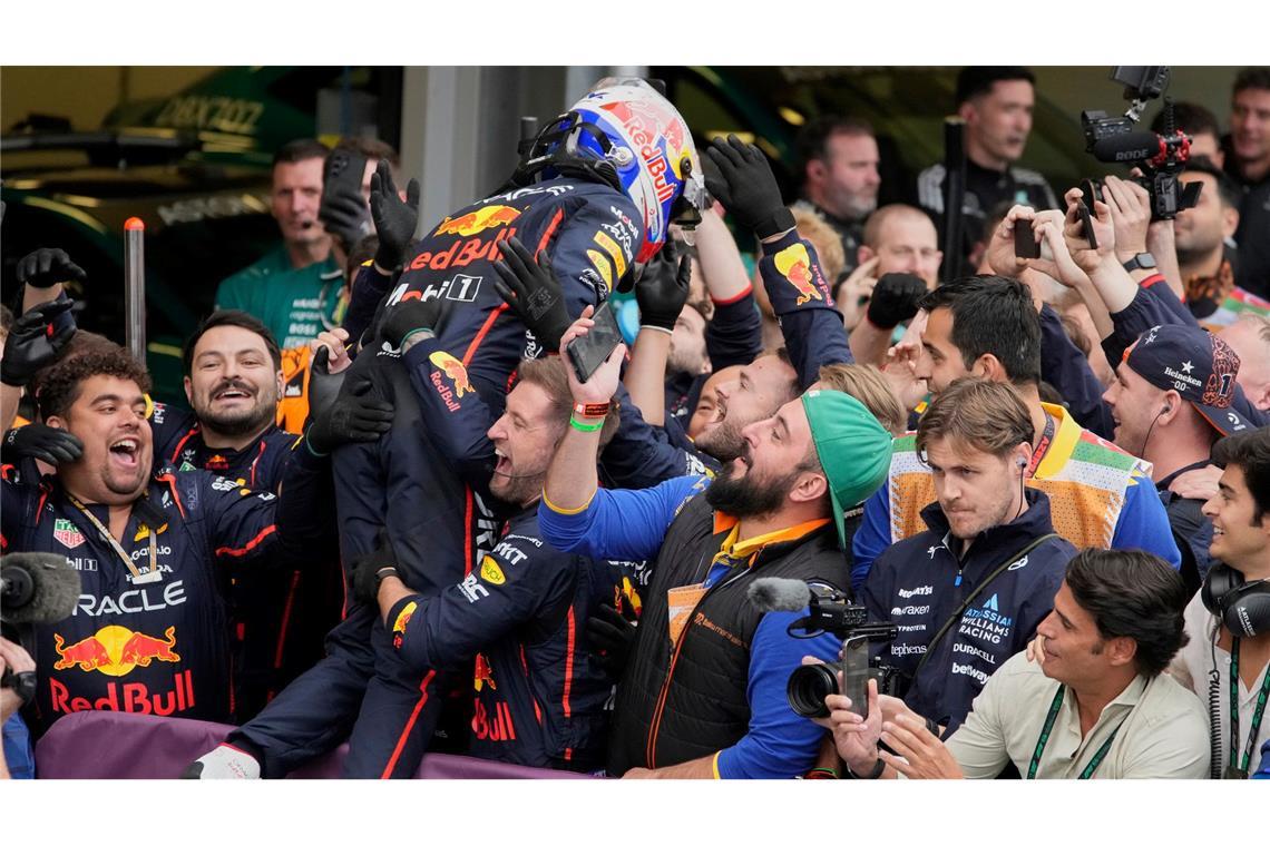 Max Verstappen feiert seinen nächsten Sieg.