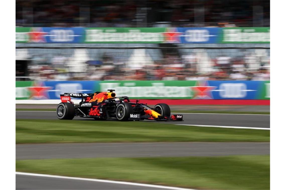 Max Verstappen geht in Silverstone von der Pole ins Rennen. Foto: Bradley Collyer/PA Wire/dpa