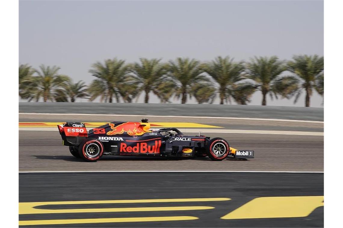 Schumacher schlägt Teamkollegen, Verstappen top Max Verstappen holte sich in beiden Trainings die Bestzeit. Foto: Hasan Bratic/dpa