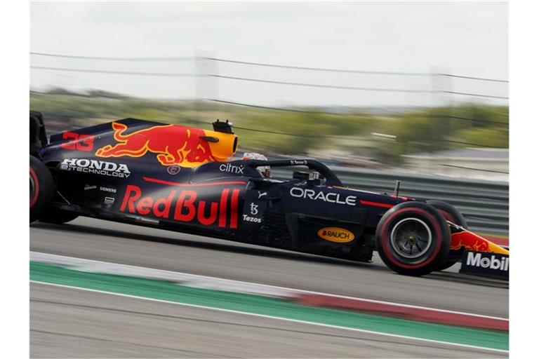 Max Verstappen vom Team Red Bull aus den Niederlanden in Aktion. Foto: Eric Gay/AP/dpa