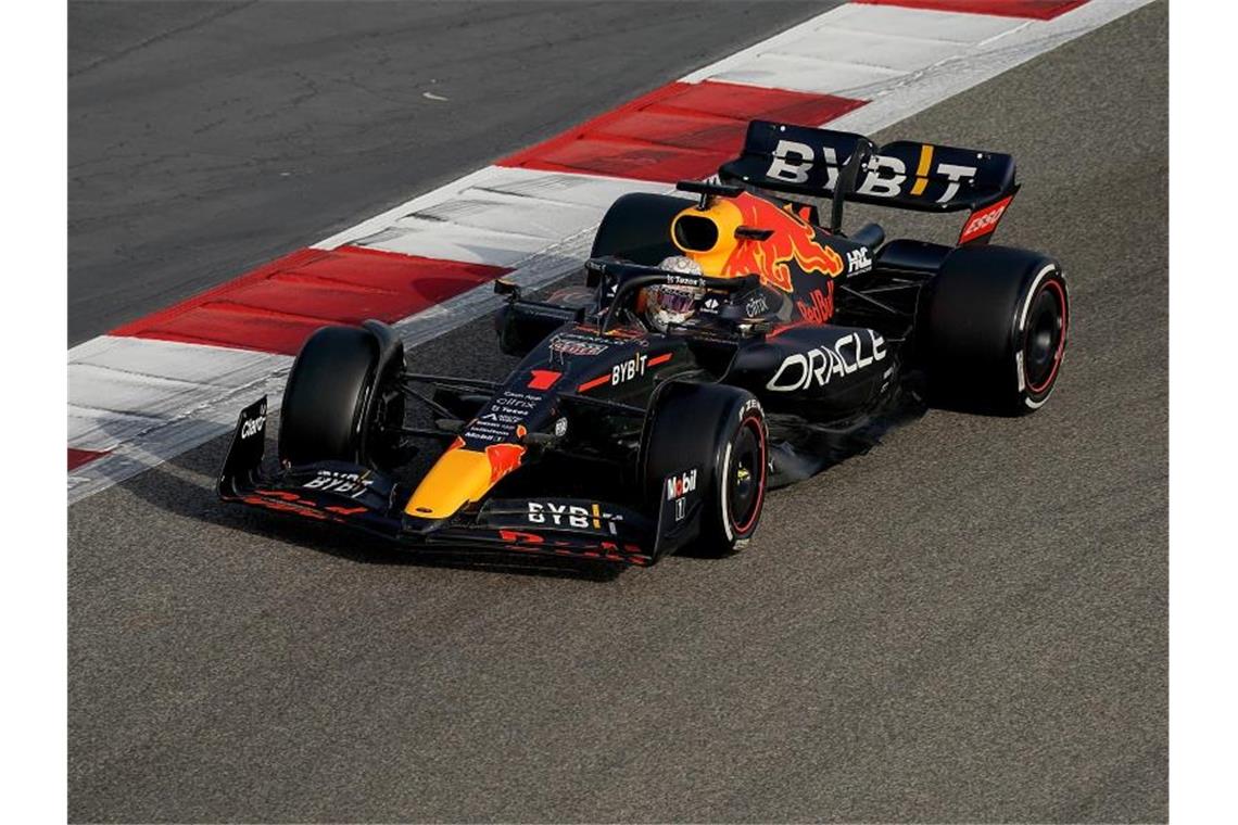 Neue Zeitrechnung: Hamilton eröffnet Jagd auf Verstappen Max Verstappen will seinen WM-Coup vom Vorjahr wiederholen. Foto: Hasan Bratic/dpa