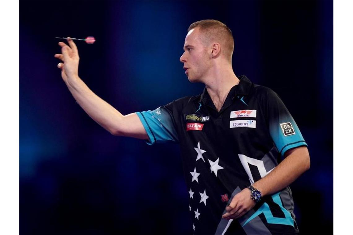 „Gekämpft wie ein Löwe“: Hopp scheitert bei Darts-WM Max Hopp hat bei der Darts-WM den Einzug ins Achtelfinale verpasst. Foto: John Walton/PA Wire/dpa