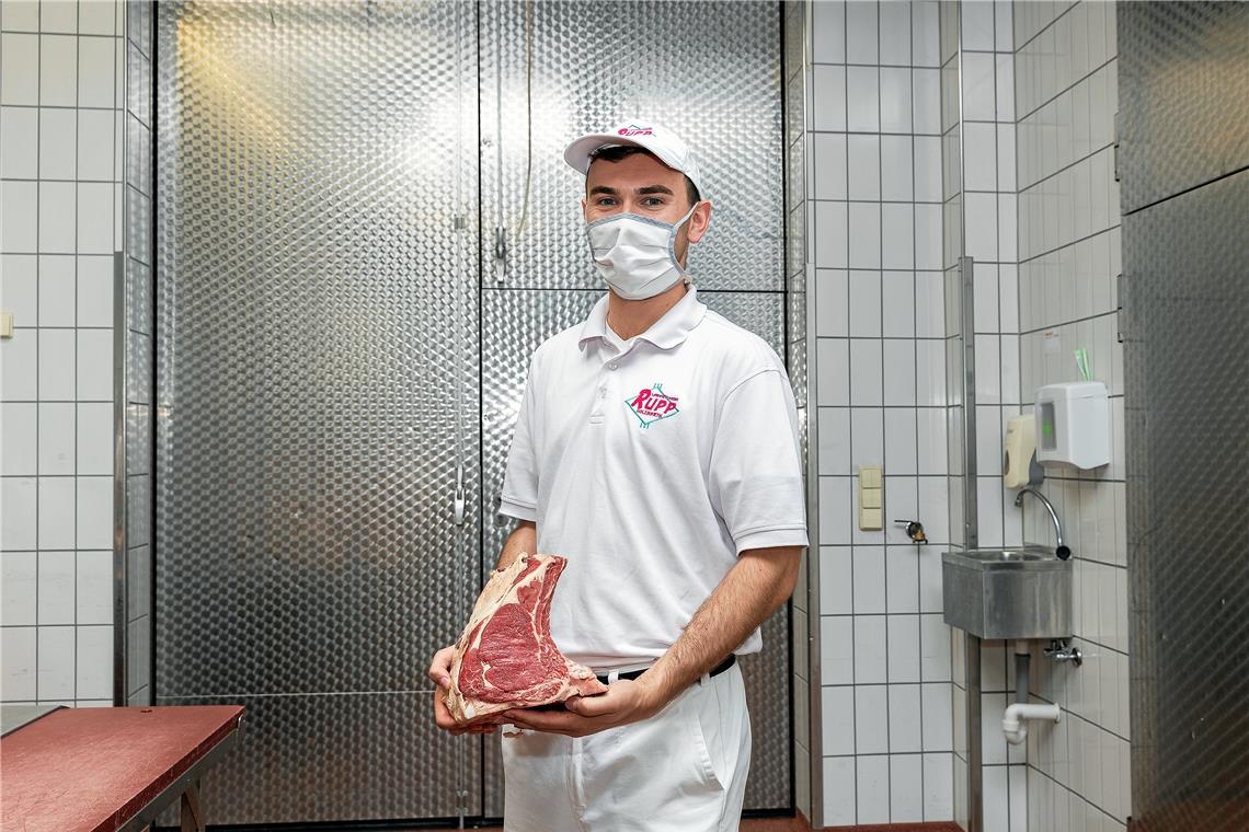 Maximilian Rupp (23) ist nach dem Bachelor in Foodmanagement in den Betrieb eingestiegen.