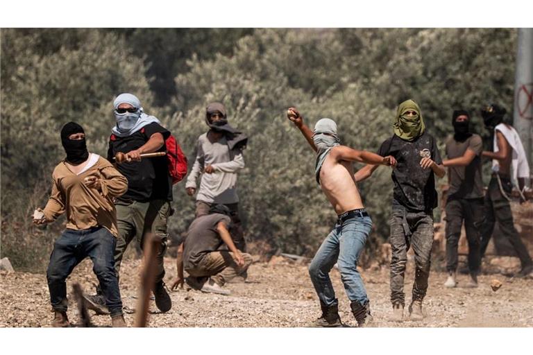 Mehr als 100 israelische Siedler haben am Dienstag ein Dorf im besetzten Westjordanland attackiert (Archivfoto).