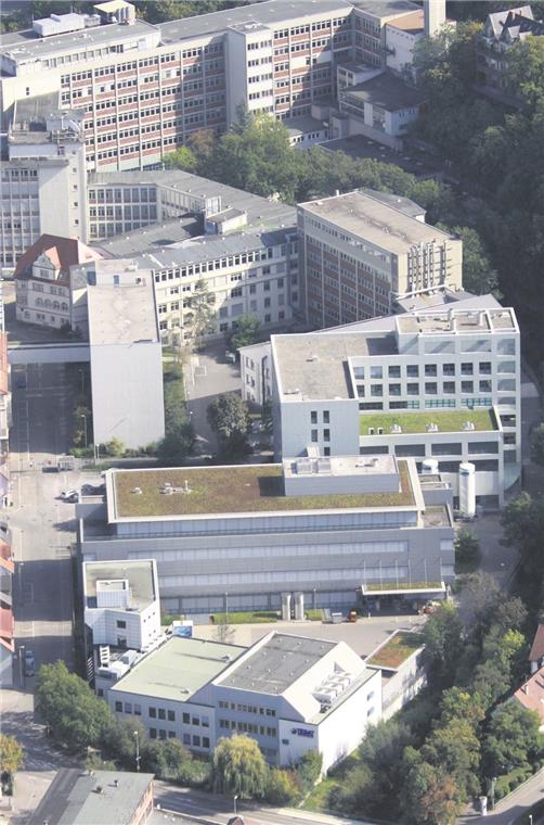 Tesat hat keine Planungssicherheit am Standort Mehr als 1100 Mitarbeiter arbeiten in den Gebäuden der Tesat-Spacecom, aber ein gutes Drittel der Flächen gehört nicht Tesat, sondern Riva. Archivfoto: F. Muhl