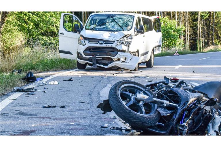 Mehr als ein Drittel der Menschen (36 Prozent) starb, weil ein Fahrer zu schnell unterwegs war. (Archivbild)