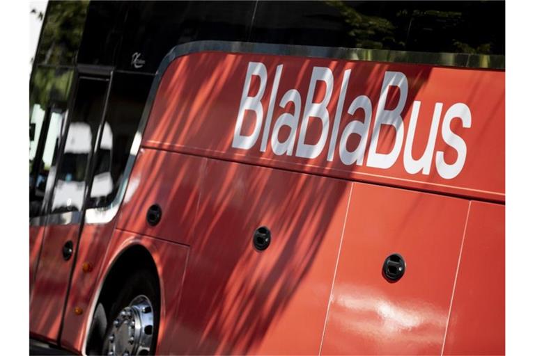 Mehr als ein halbes Jahr lag das Geschäft von Blablabus still. Foto: Christoph Soeder/dpa