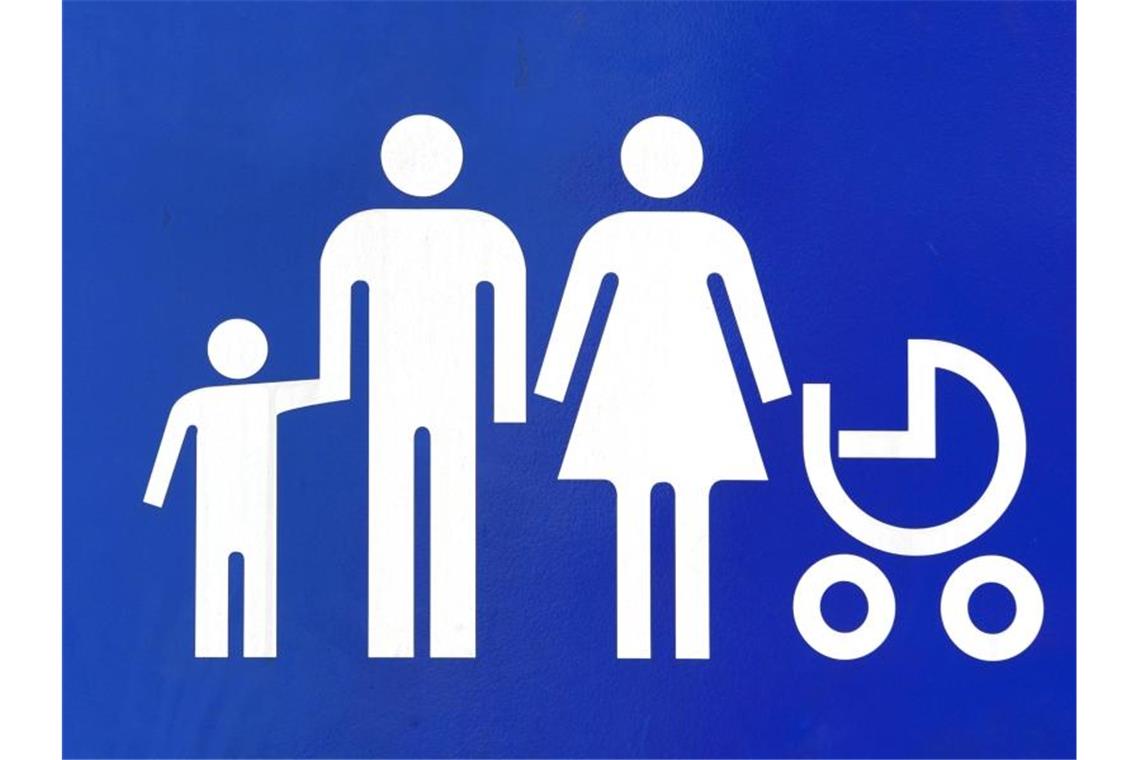 Umfrage: Firmen werden familienfreundlicher Mehr Firmen als noch vor drei Jahren sagen von sich, sie böten Teilzeitmodelle, Home Office oder Sabbaticals an. Bild: Jens Kalaene Foto: Jens Kalaene