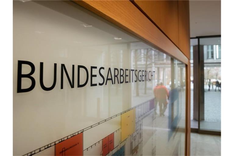 Mehr Transparenz beim Entgelt: Geklagt hatte eine Fernseh-Journalistin. Foto: Michael Reichel/dpa