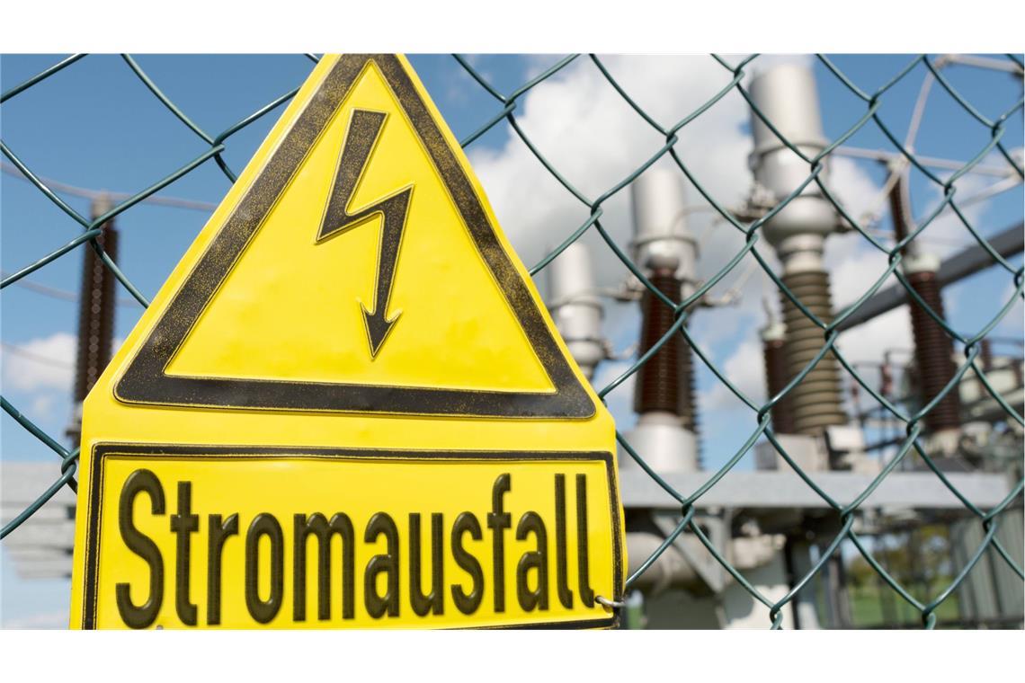 Mehrere Stromausfälle haben in Baden-Württemberg für Chaos gesorgt. (Symbolbild)