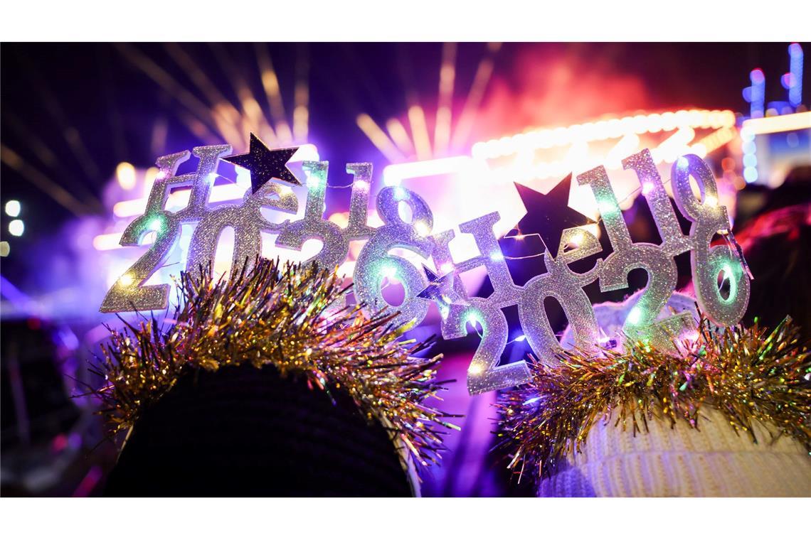 Mehrere Tausend Menschen verfolgten die Show vom Chicagokai.