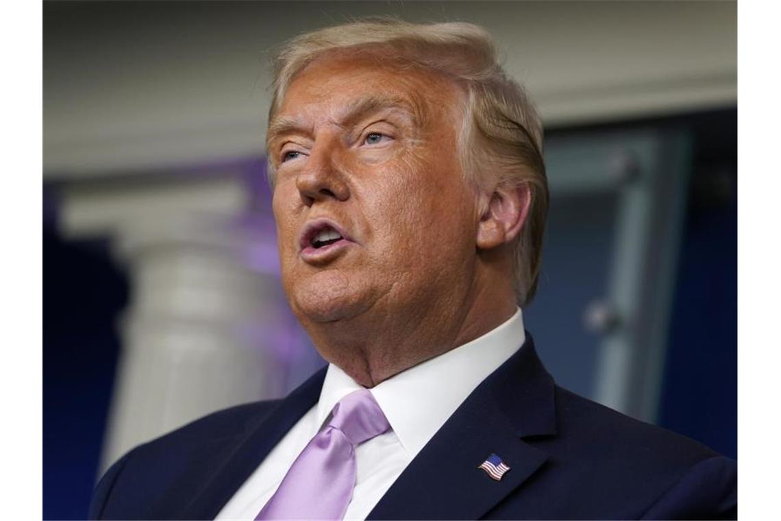 Trump will Rückkehr aller Iran-Sanktionen erzwingen „Meine Regierung wird nicht zulassen, dass diese nukleare Situation im Iran weitergeht. Sie werden niemals eine Atombombe haben“, sagt Trump. Foto: Evan Vucci/AP/dpa