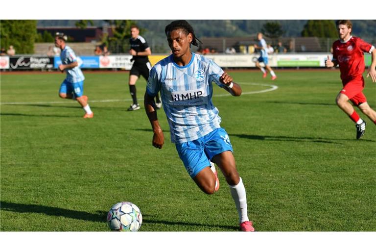 Melkamu Frauendorf spielte auf der Zehnerposition und schoss die Kickers mit 1:0 in Führung.