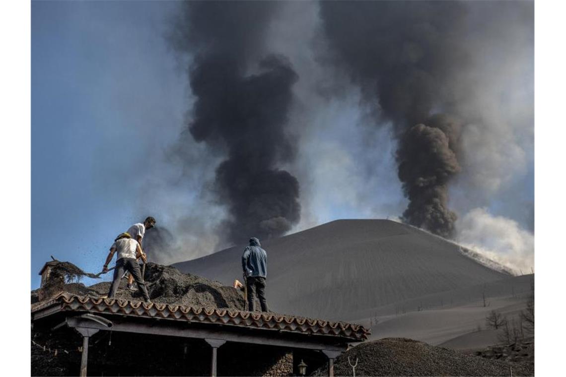 Lava ergießt sich wie ein „Tsunami“ auf La Palma