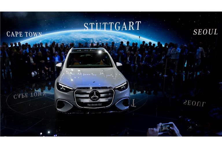 Mercedes stellt neues E-Auto vor (Foto-aktuell).