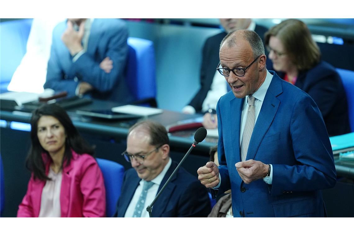 Merz hofft auf Klarheit zu Rentenreform bis Jahresende.