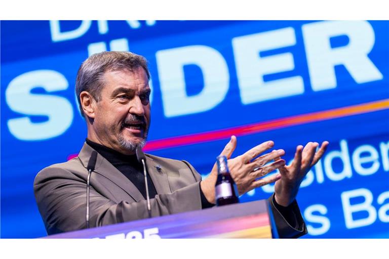 Merz müsse auch eine Koalition zusammenhalten, gibt CSU-Chef Markus Söder der Jungen Union im Rentenstreit zu Bedenken.