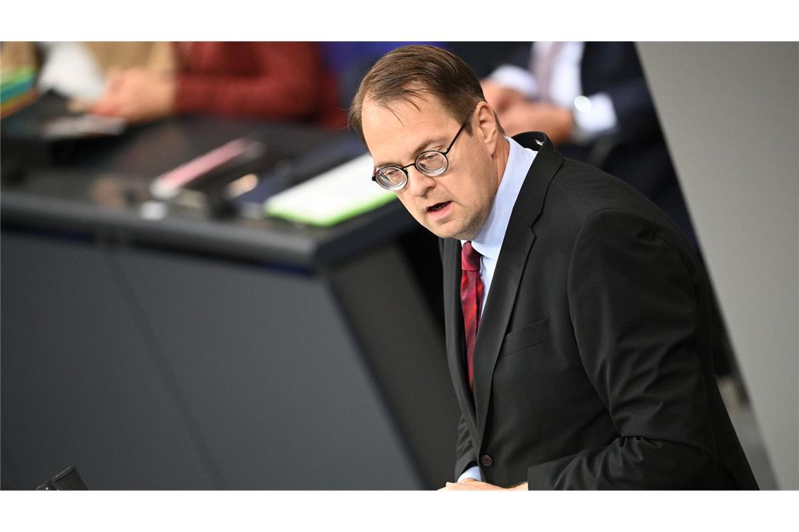 Grüne und Linke: Merz "Stadtbild"-Spruch fatal Merz - so Linken-Fraktionschef Sören Pellmann im Bundestag - setze einen Stachel in die Demokratie.