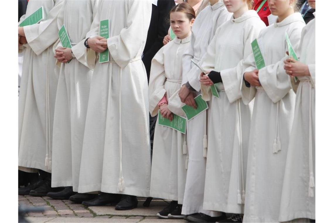 Messdiener bei einer Eucharistiefeier. Foto: Sebastian Willnow