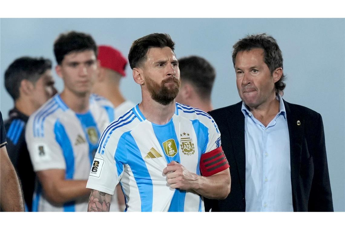 Niederlage für den Weltmeister: Messi sauer auf Referee Messi war sauer nach dieser Niederlage.