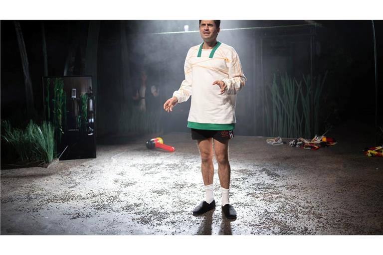 Mesut Özil als Bühnenfigur: Die Geschichte des Fußball-Weltmeisters wird in Bremen als Theaterstück aufgeführt.