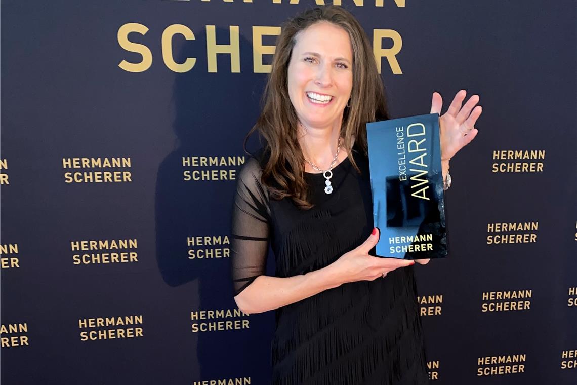 Powerfrau macht anderen Frauen Mut Meta Heller bei der Preisverleihung: Sie siegte in der Kategorie „Bester Vortrag. Foto: privat