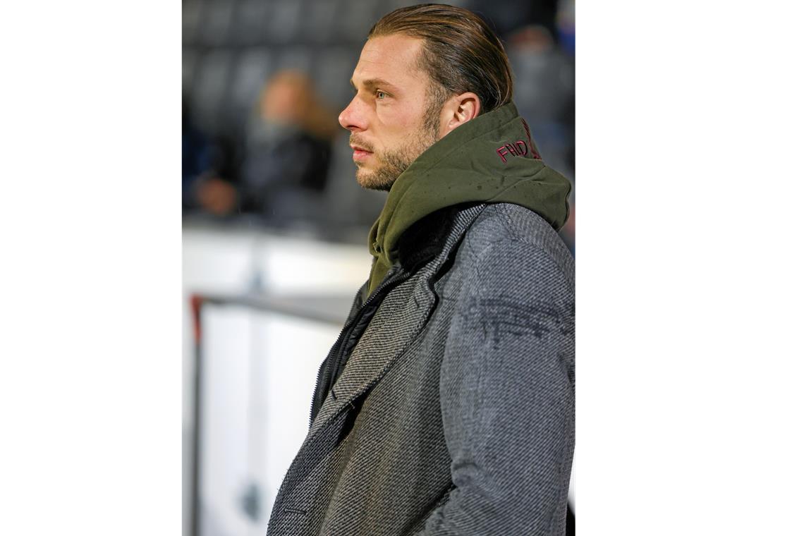 Großaspachs Ärger übers abgesagte Spitzenspiel ist noch nicht verraucht Michael Ferber ist verschnupft, weil die SG noch nicht wieder ran darf. Foto: Alexander Becher