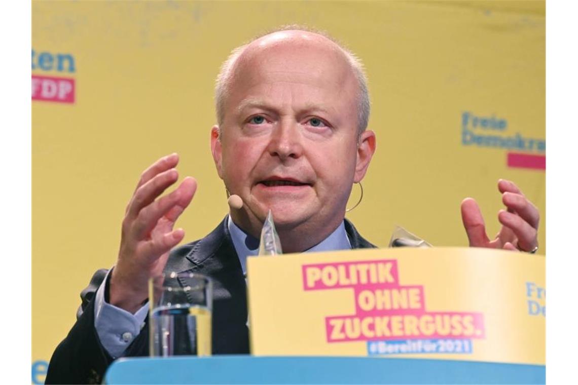 Michael Theurer spricht beim Landesparteitag der FDP. Foto: Uli Deck/dpa