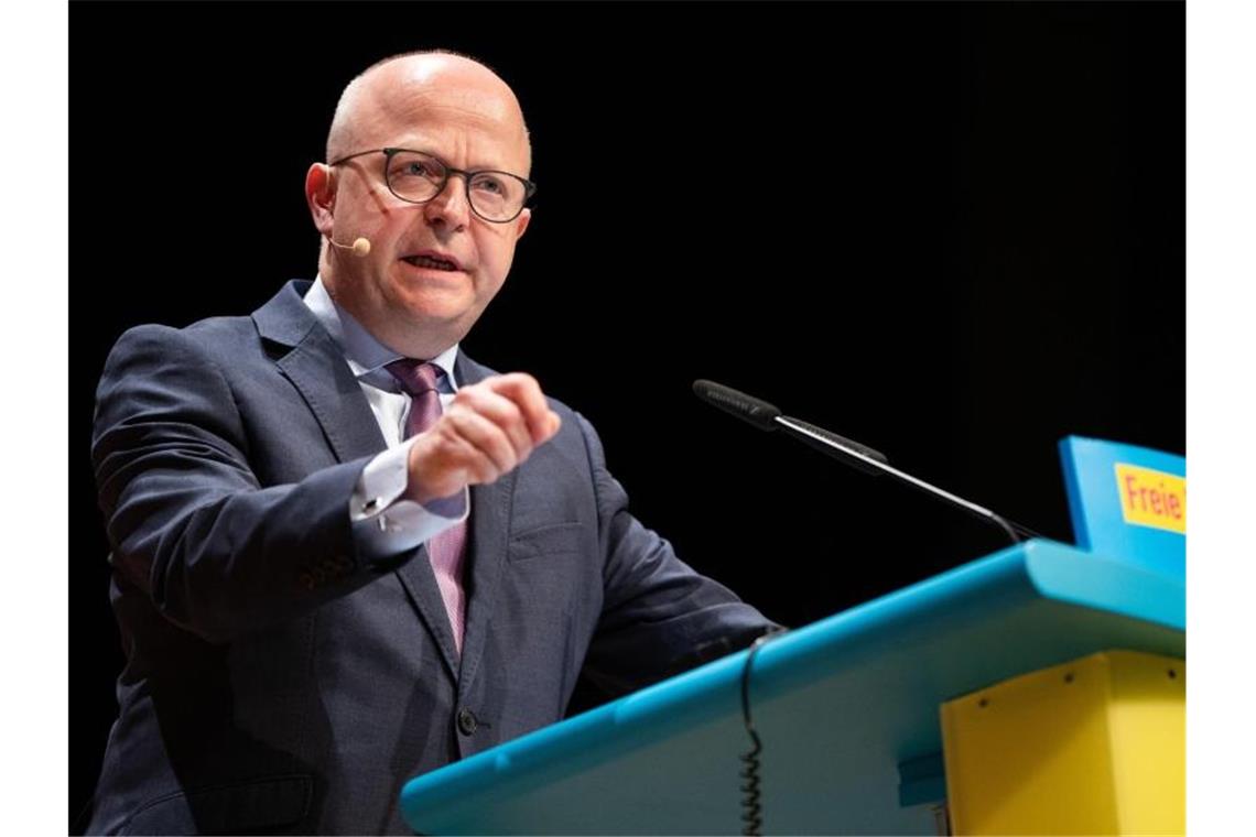 Michael Theurer, Vorsitzender der FDP Baden-Württemberg, spricht. Foto: Christoph Schmidt/dpa/Archivbild