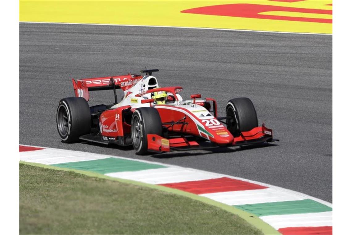 Schumacher im Ferrari seines Vaters - Führung in Formel 2