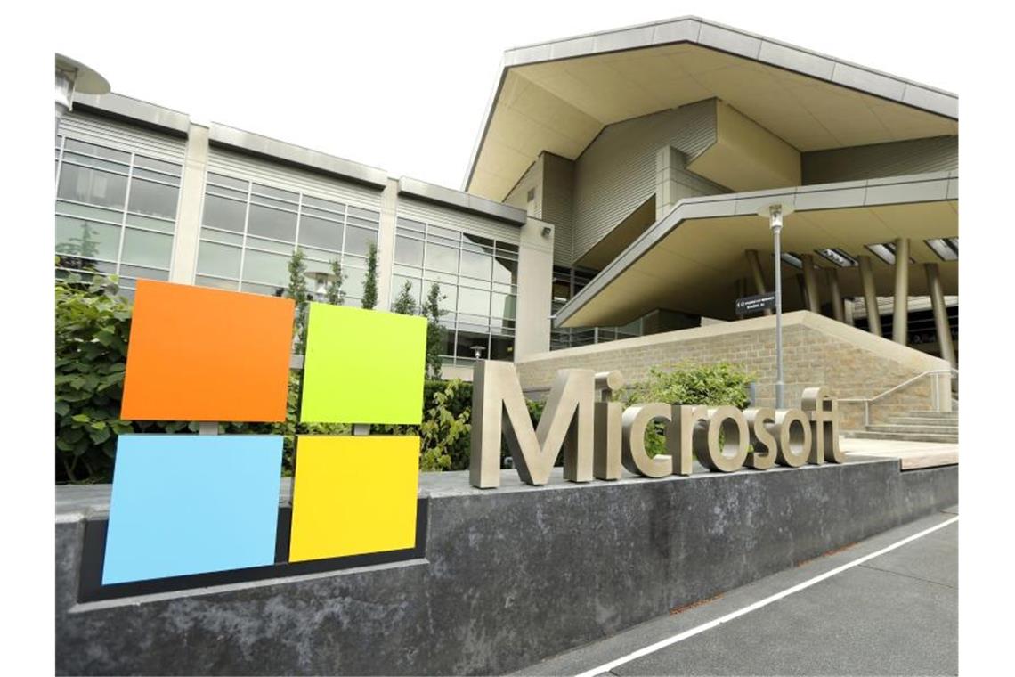 Microsoft übertrifft die Erwartungen der Wall-Street-Analysten deutlich. Foto: Ted S. Warren/AP/dpa