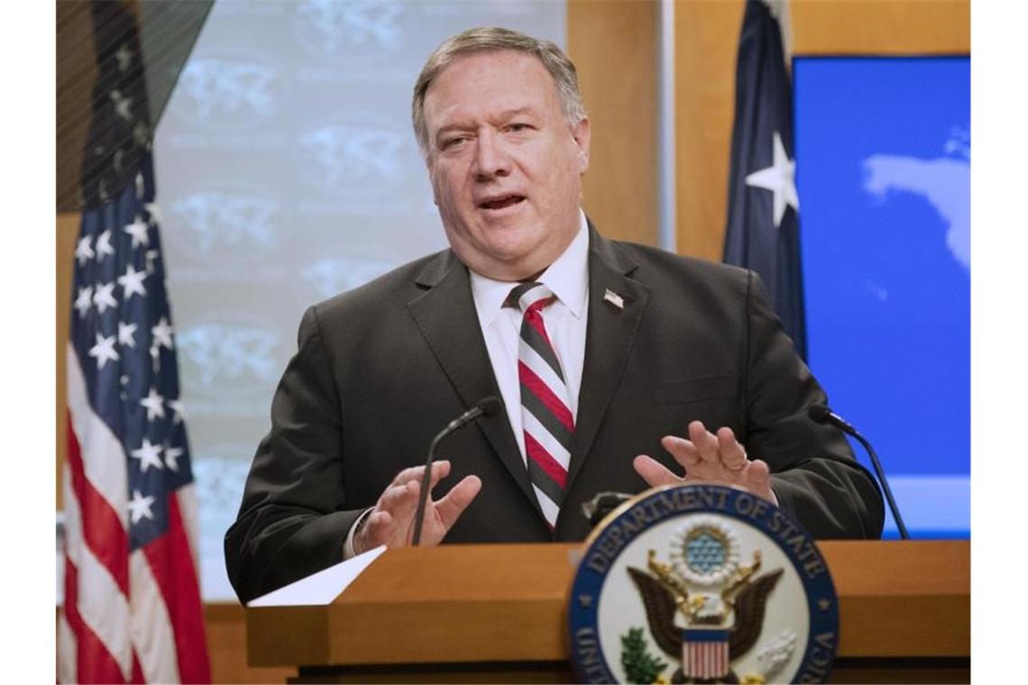 US-Außenminister fliegt überraschend nach Afghanistan Mike Pompeo ist trotz der Pandemie nach Afghanistan gereist. Foto: Manuel Balce Ceneta/AP/dpa