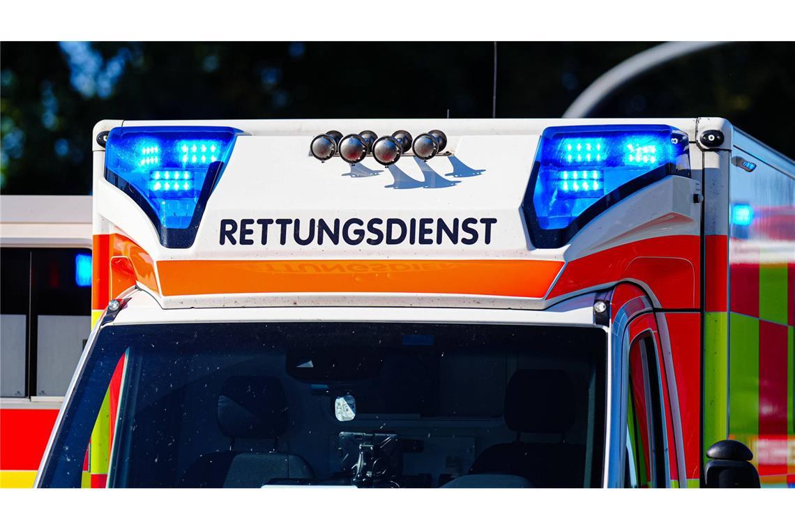 Mindestens eine Außenwand sei beschädigt worden. (Symbolbild)