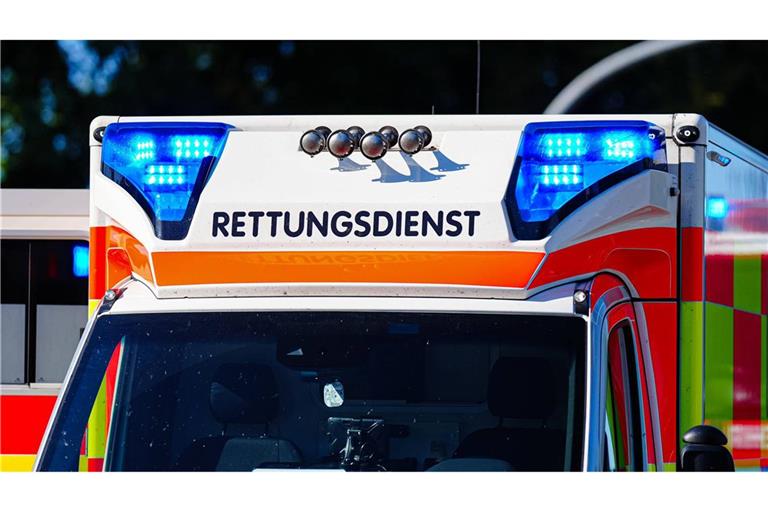 Mindestens eine Außenwand sei beschädigt worden. (Symbolbild)