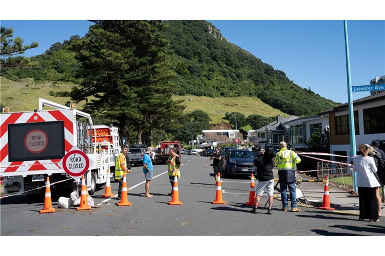 Mindestens sechs Menschen werden vermisst.