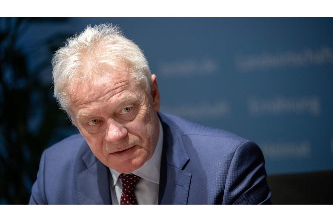 Minister Rainer setzt auf Kostenentlastungen für die Landwirte. (Archivbild)