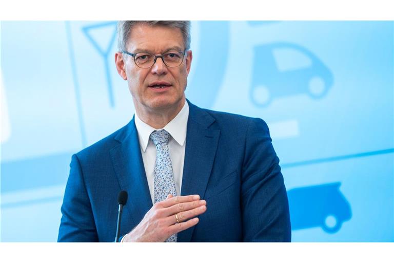 Minister Schnieder: "Mobilität darf kein Privileg sein."