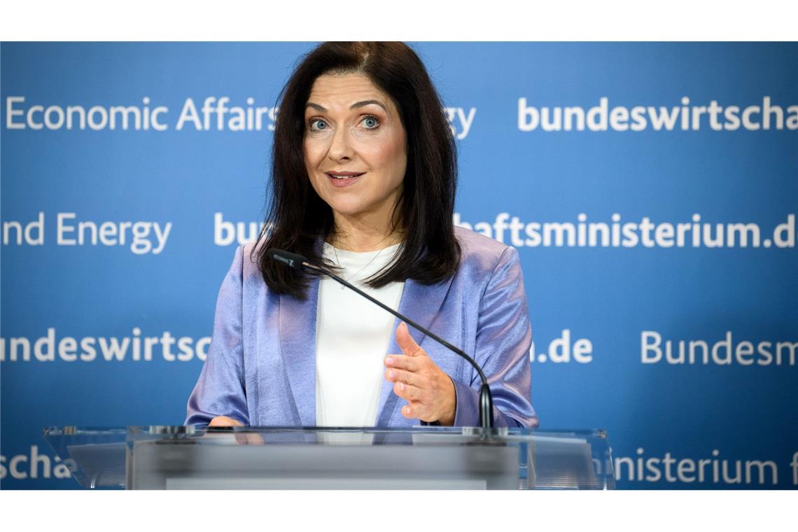 Ministerin Reiche reagiert auf Aussagen des Finanzministers.