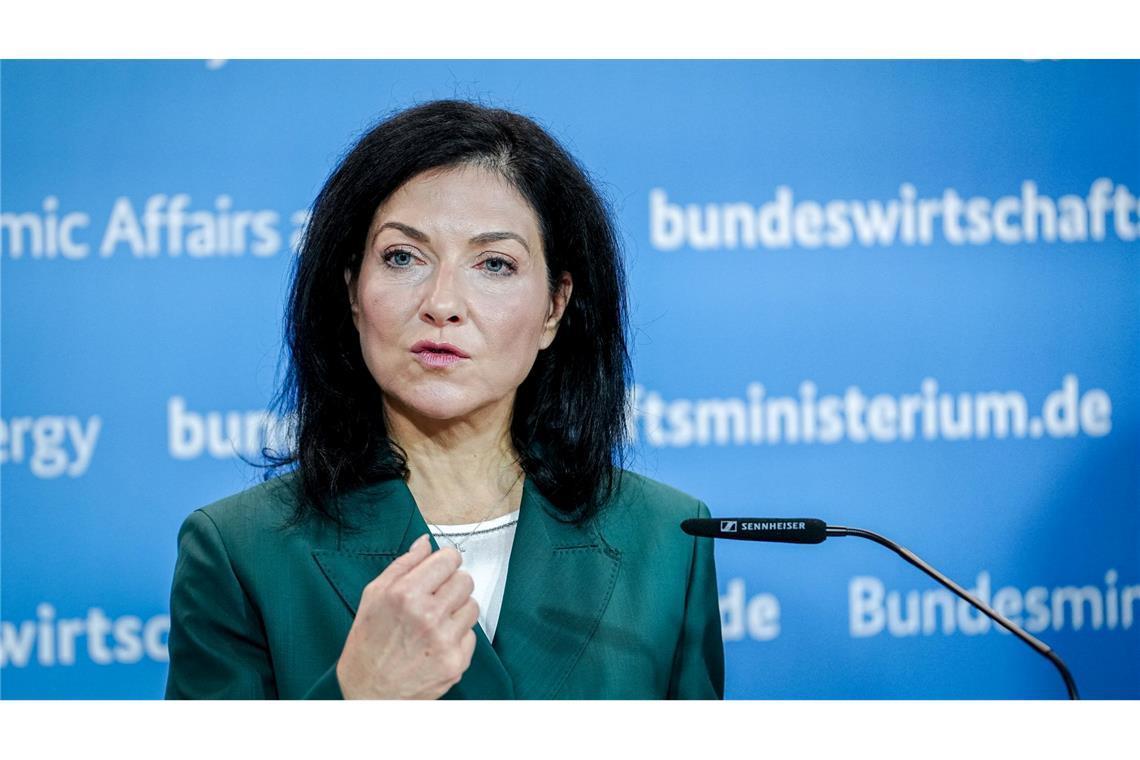 Ministerin Reiche will bei der Energiewende die Kosten auf den Prüstand stellen.