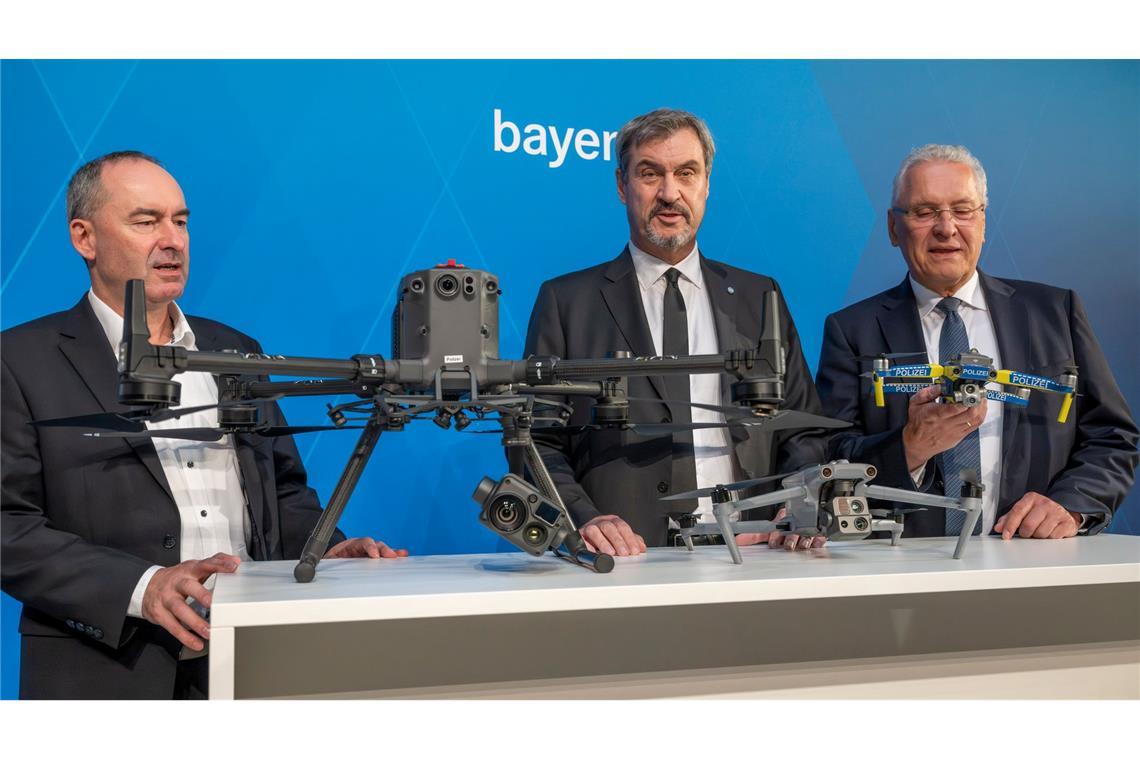 Ministerpräsident Söders Botschaft für den Umgang mit Drohnen ist klar: Abschießen statt Abwarten.