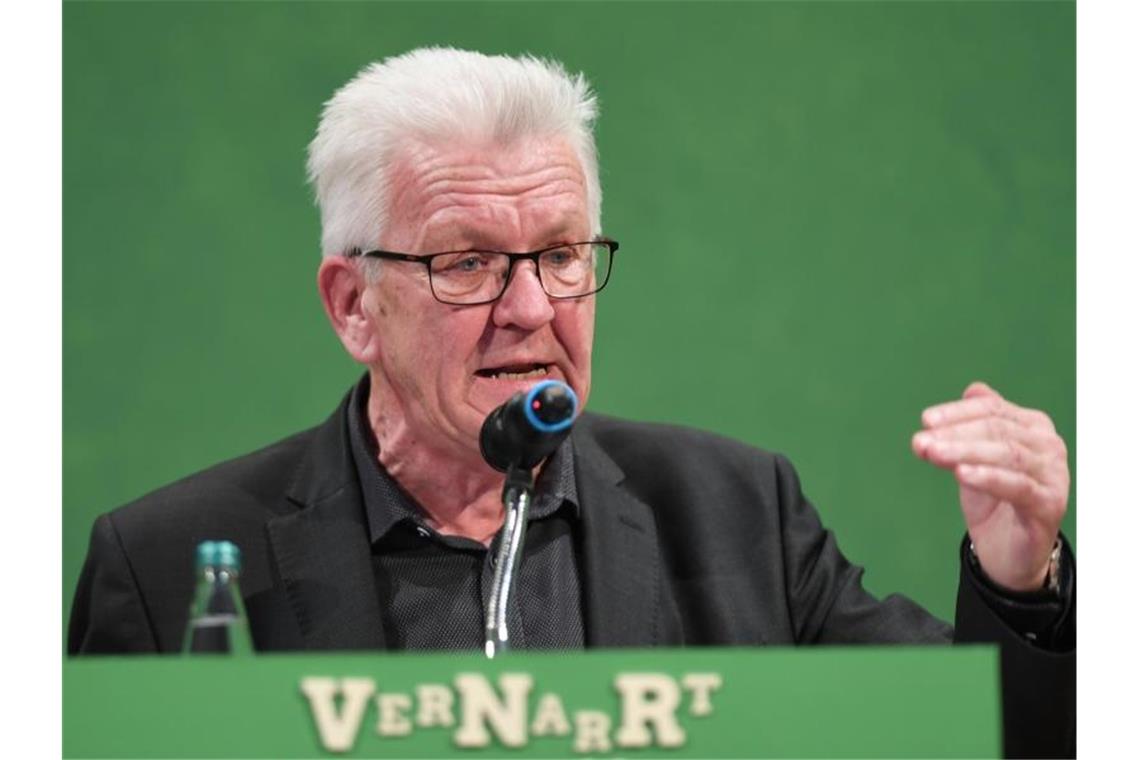 Ministerpräsident Winfried Kretschmann (Grüne) spricht beim Politischen Aschermittwoch von Bündnis90/Die Grünen. Foto: Felix Kästle/dpa