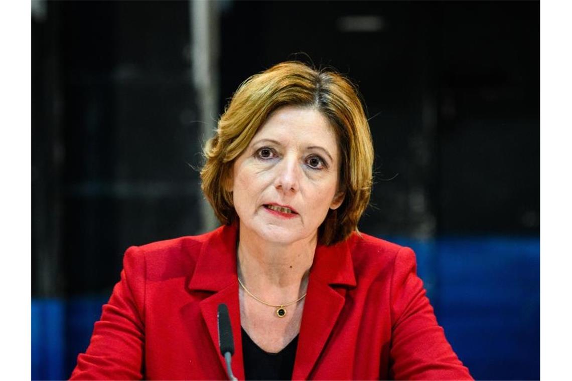 Merkel plant vorsichtige Öffnung in dritter Corona-Welle Ministerpräsidentin Malu Dreyer schließt nicht aus, dass die bestehenden Corona-Beschränkungen über den 7. März hinaus nochmals verlängert werden. Foto: Andreas Arnold/dpa